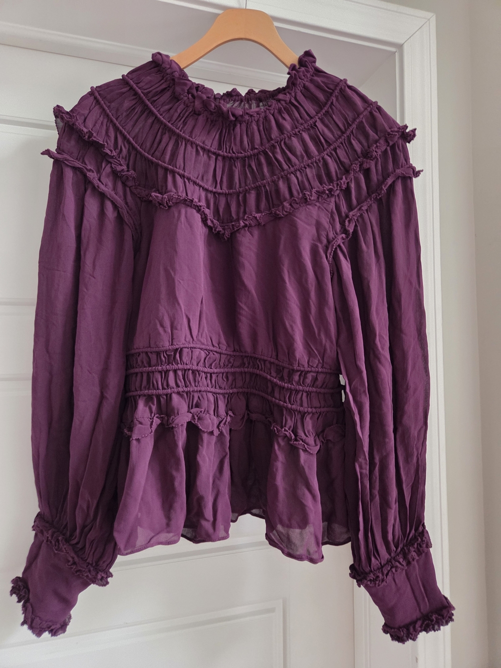 FARM Rio Purple Ruffled‎ Neck Long-Sleeve Women's Top With Smocked Waist